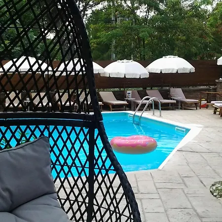 Anastazia Luxury & Atenas
