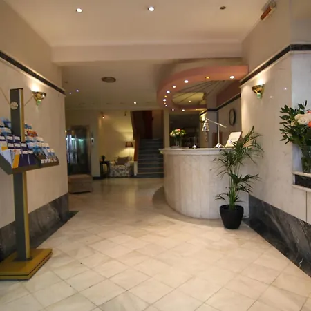 Отель Achillion 3*