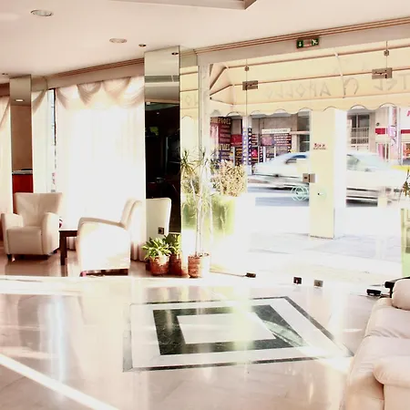 Hotel Apollo 3*