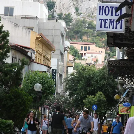 Hotel Tempi *