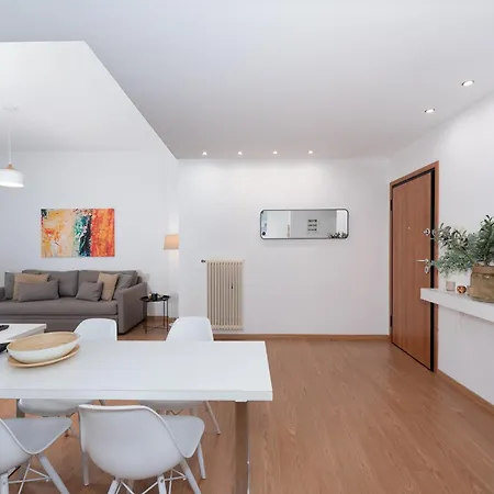 Apartment Melodies Of In Ilisia Neighbourhood *