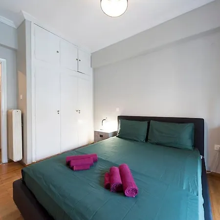 Apartment 3' To Metaksourgio Metro Station *