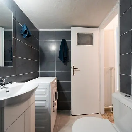 Apartment 3' To Metaksourgio Metro Station Athens