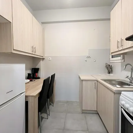 Apartment 3' To Metaksourgio Metro Station Athens