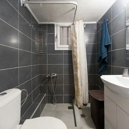 Apartment 3' To Metaksourgio Metro Station