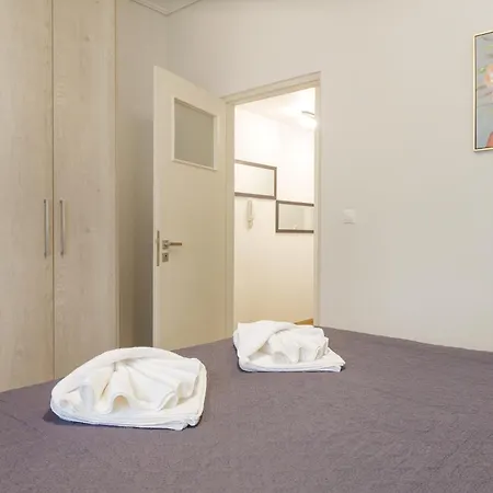 Apartment The House In Palaio Faliro Near The Sea Vipgreece *