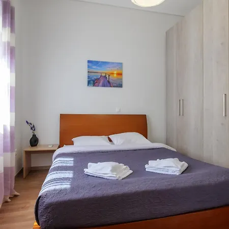 The House In Palaio Faliro Near The Sea Vipgreece Athens
