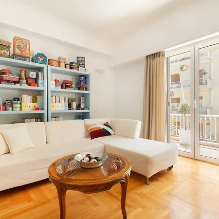 Apartment Vibrant In Pangrati By Athenian Homes