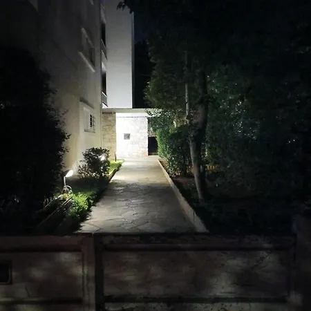 Apartment Vouliagmeni Riviera Center Between And