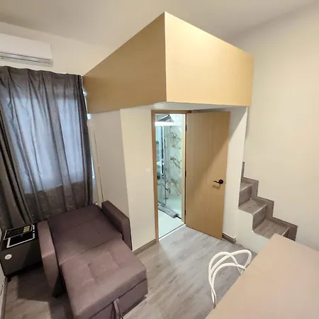 Apartahotel Celia Atenas