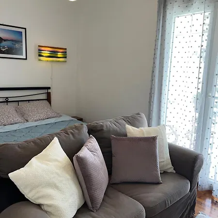 Cozy With Big Veranda Near Centre And Metro Tram Athens