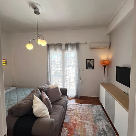 Cozy With Big Veranda Near Centre And Metro Tram