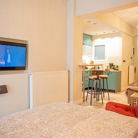 Apartment ηappy House