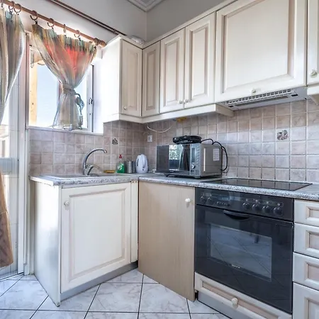 Apartment N.kosmos Metro St. 1 Bedroom 5 Pers Flat By Mps *