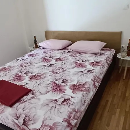 Apartment Your *