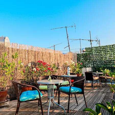 Bachelor Penthouse With Roof Garden Access, 15 M Walk To Acropolis