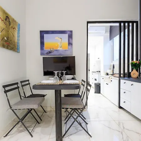 Apartment Elegant Escapes Plaka