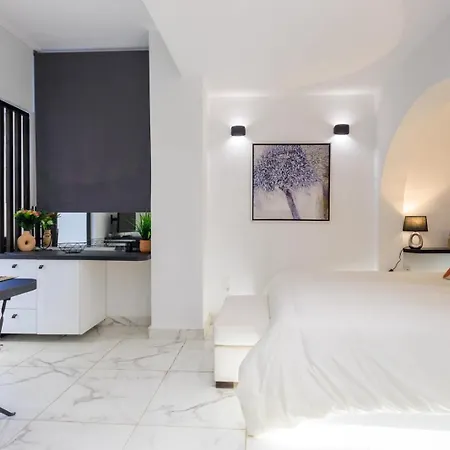 Elegant Escapes Plaka Athens