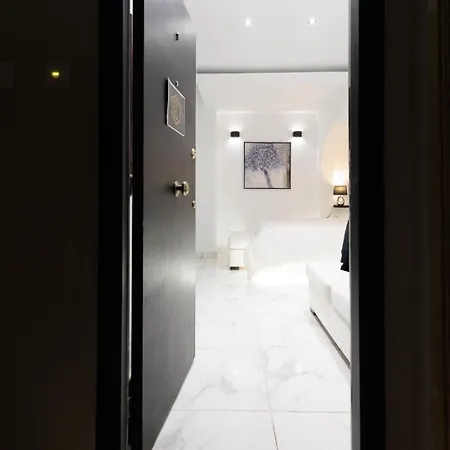 Elegant Escapes Plaka Athens