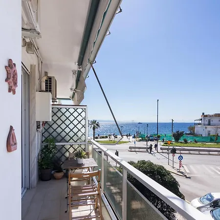 Apartment Modern Near The Marina Flisvos Athens