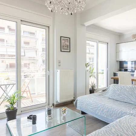 Apartment Modern Near The Marina Flisvos Athens