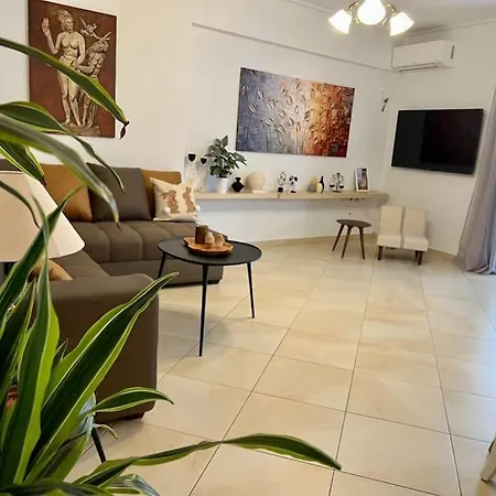 Elegant 50meters Close Acropolis