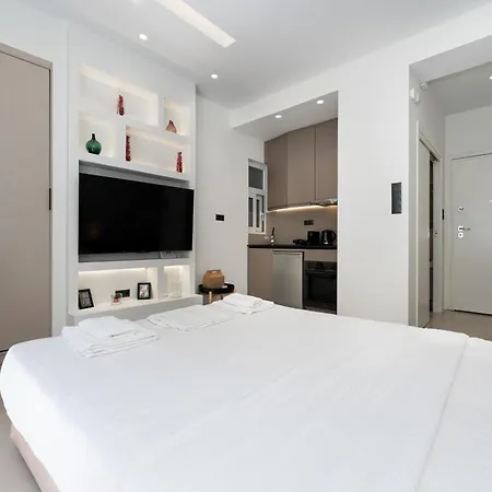 Appartement Minimal With Balcony In Pagrati, *