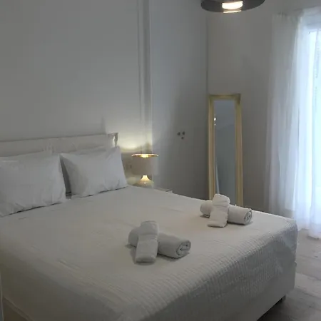 Acropolis Flat *