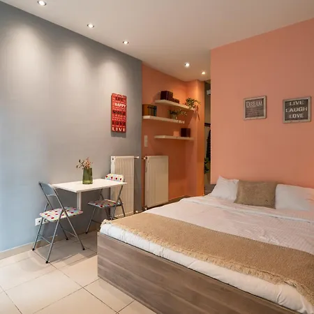 Ideally Located In Apartment Athens