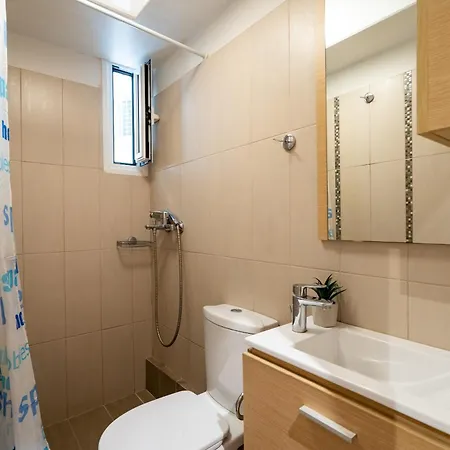 Ideally Located In Apartment Athens