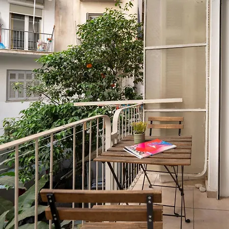 Ideally Located In Apartment *