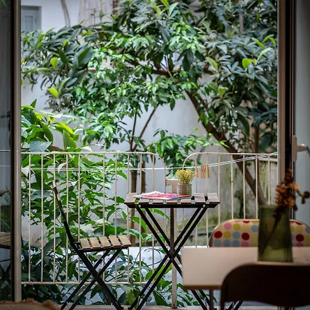 Ideally Located In Athens