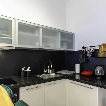 Phaedrus Living Modern Flat Gkyzi Appartement