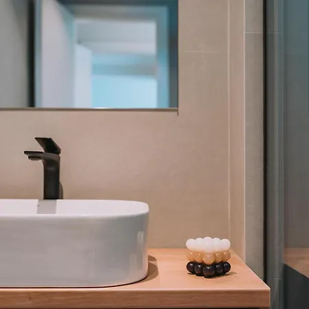 Chic Apartment-2 Bathrooms Apartment *
