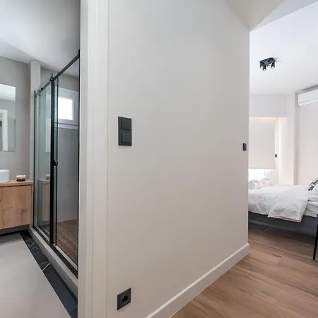 Apartment Chic Apartment-2 Bathrooms *