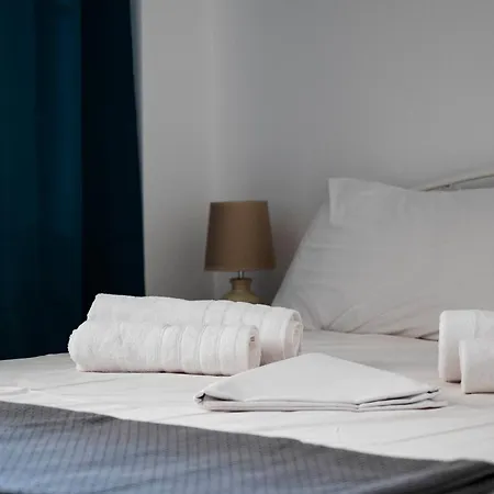 Sweet And Comfy 2bd Next To Metro And Archeological Museum *