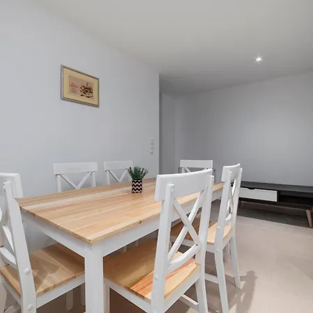 Sweet And Comfy 2bd Next To Metro And Archeological Museum *