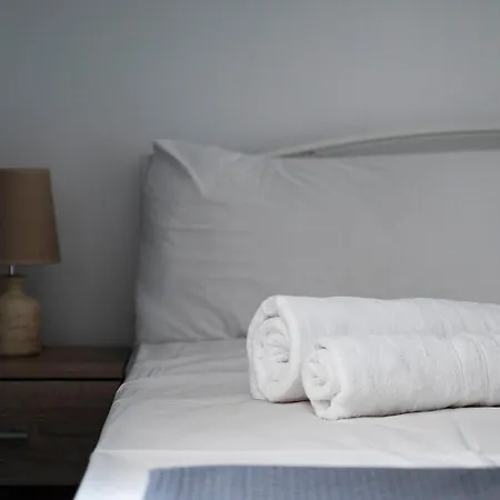Apartment Sweet And Comfy 2bd Next To Metro And Archeological Museum