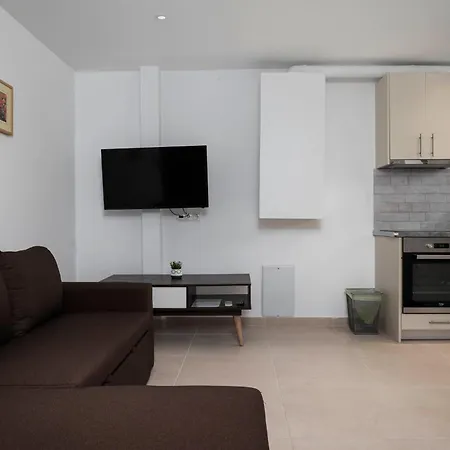 Apartment Sweet And Comfy 2bd Next To Metro And Archeological Museum Athens