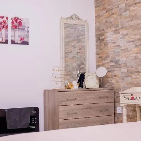 Angel House, House In Center Petralona *