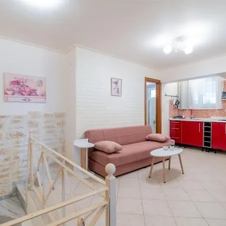 Angel House, House In Center Petralona Athens
