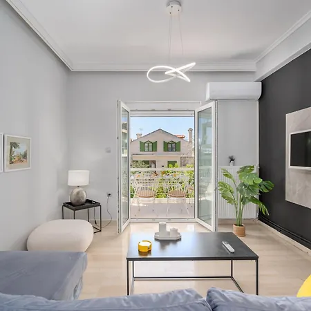 Euphoria Riviera Apt In Glyfada *
