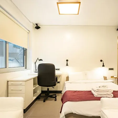 Kolonaki Julia Apartment