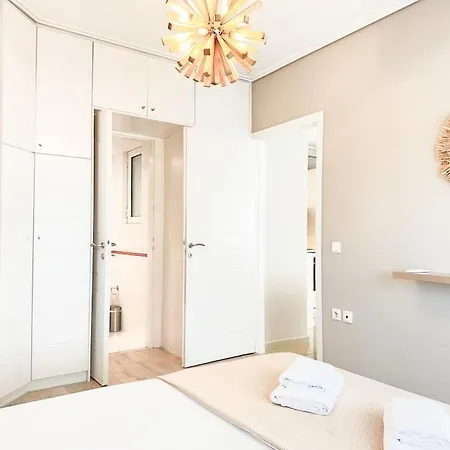Pame - Chic Alimos Home, 5 Min Walk To The Apartment *
