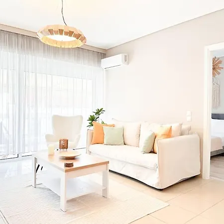 Pame - Chic Alimos Home, 5 Min Walk To The