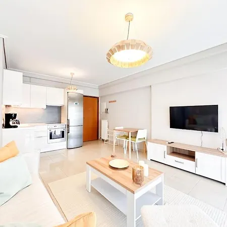 Pame - Chic Alimos Home, 5 Min Walk To The Athens