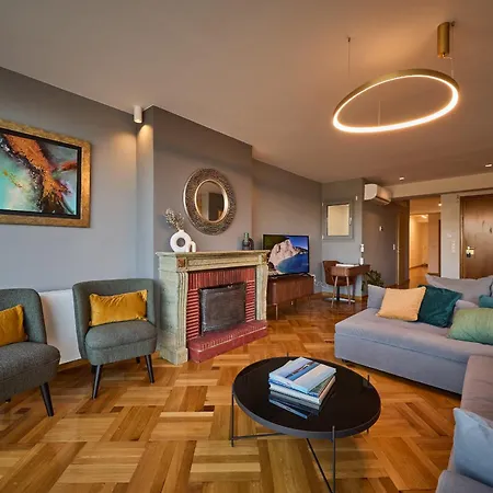 Acropolis Compass Apartment *