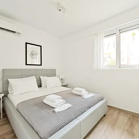 Apartment Nemeseos By Athen