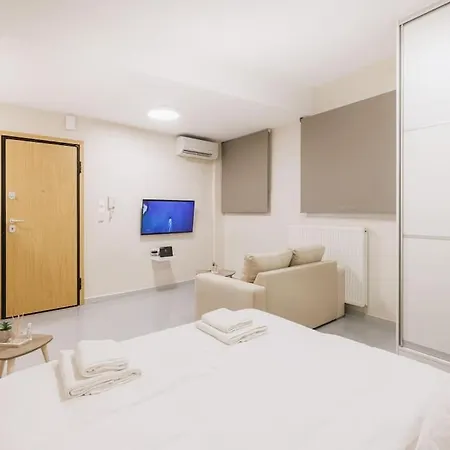 Urban Retreat In A Lively Area Apartment Athens