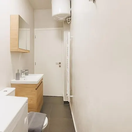 Urban Retreat In A Lively Area * Athens